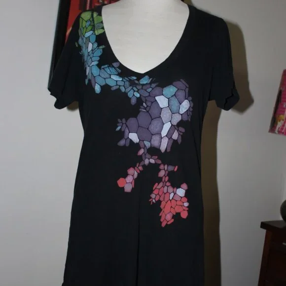 Truly Madly Deeply Black Abstract T-Shirt L Colorful Urban Outfitters Cotton - Picture 5 of 7